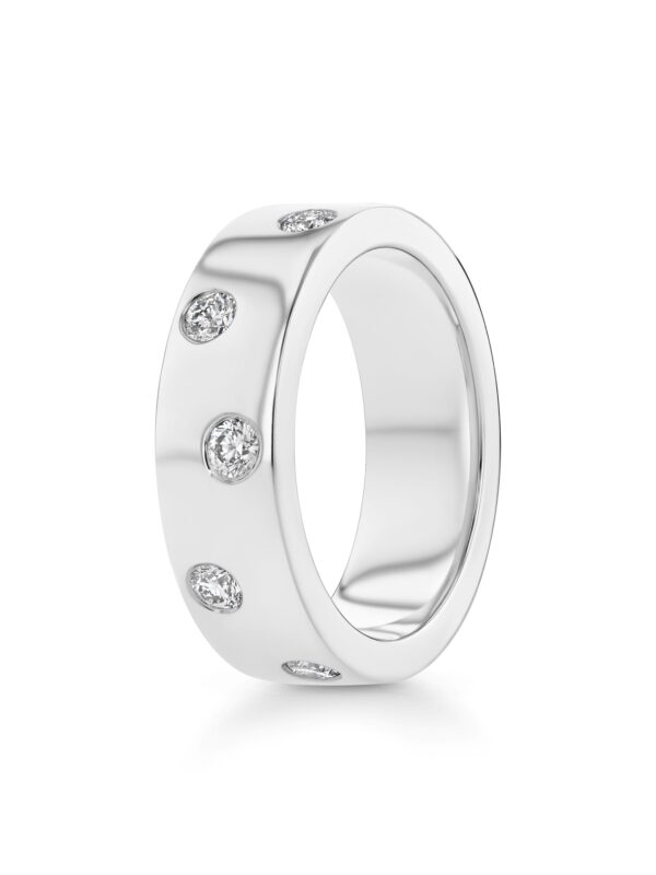 18k White Gold Ring with Diamonds 2