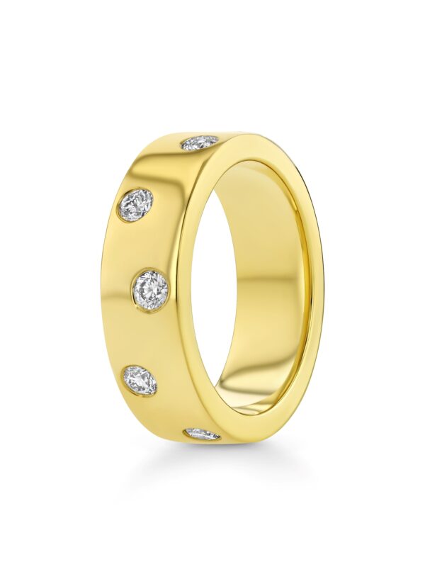 18k Yellow Gold Ring with Diamonds 2