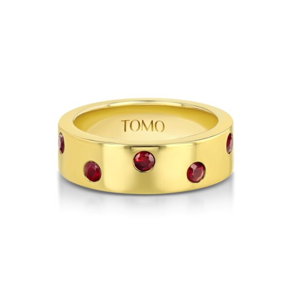 18k Yellow Gold Ring with Rubies