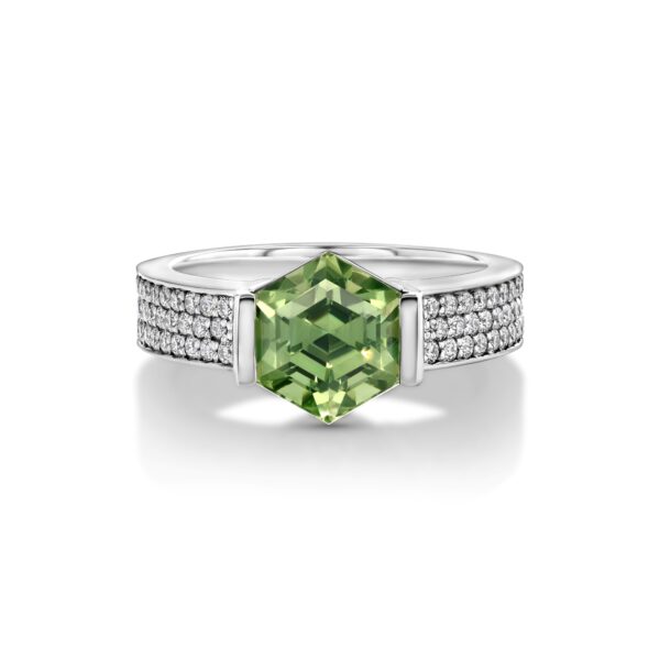 Green Sapphire Platinum Ring with Rectangle Diamonds