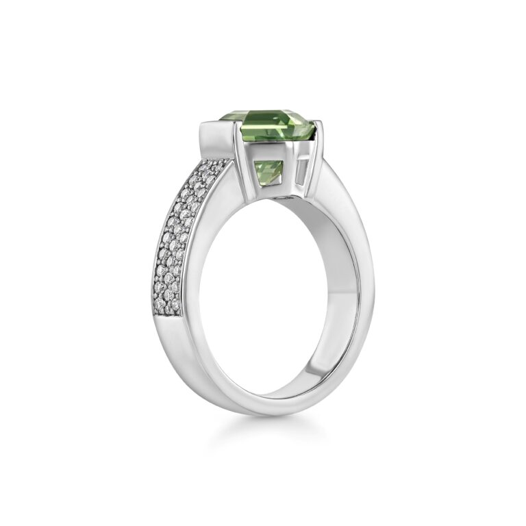 Green Sapphire Platinum Ring with Rectangle Diamonds 2