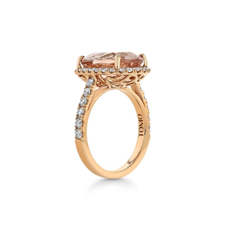 Oval Morganite 18k Rose Gold Ring With Diamonds